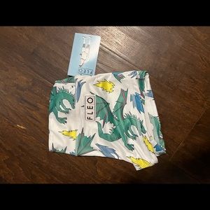 NWT dragon fleo shorts small